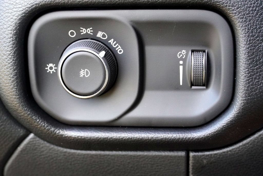 New 2026 RAM 3500 Tradesman AWD/4WD image 17