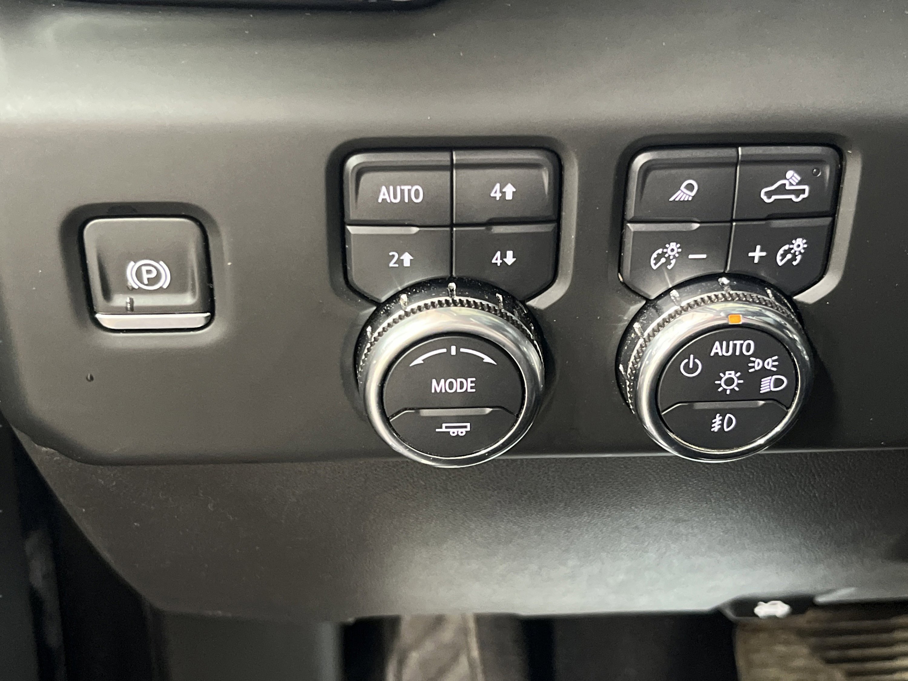 Used 2024 GMC Sierra 1500 Denali w/ Denali Reserve Package image 18