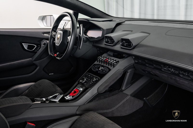 Used 2017 Lamborghini Huracan LP 610-4 Avio image 40