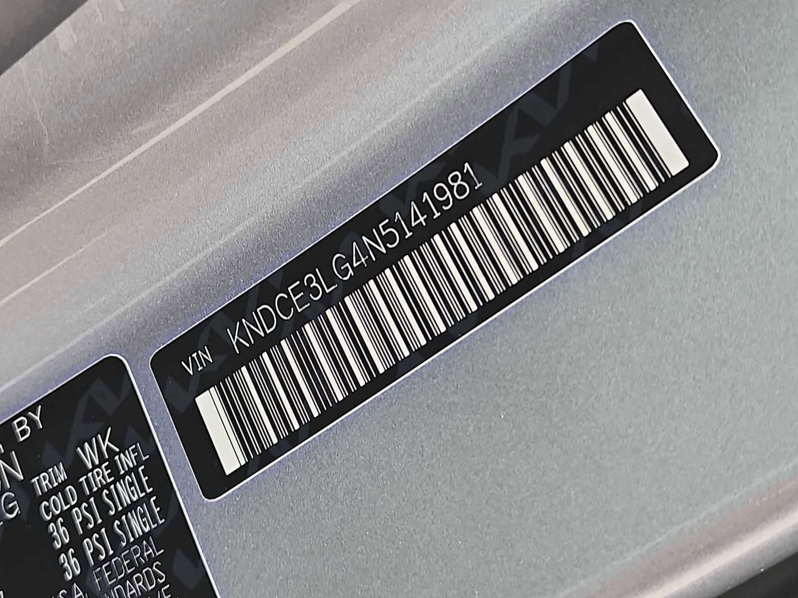 Used 2022 Kia Niro EX Premium image 24