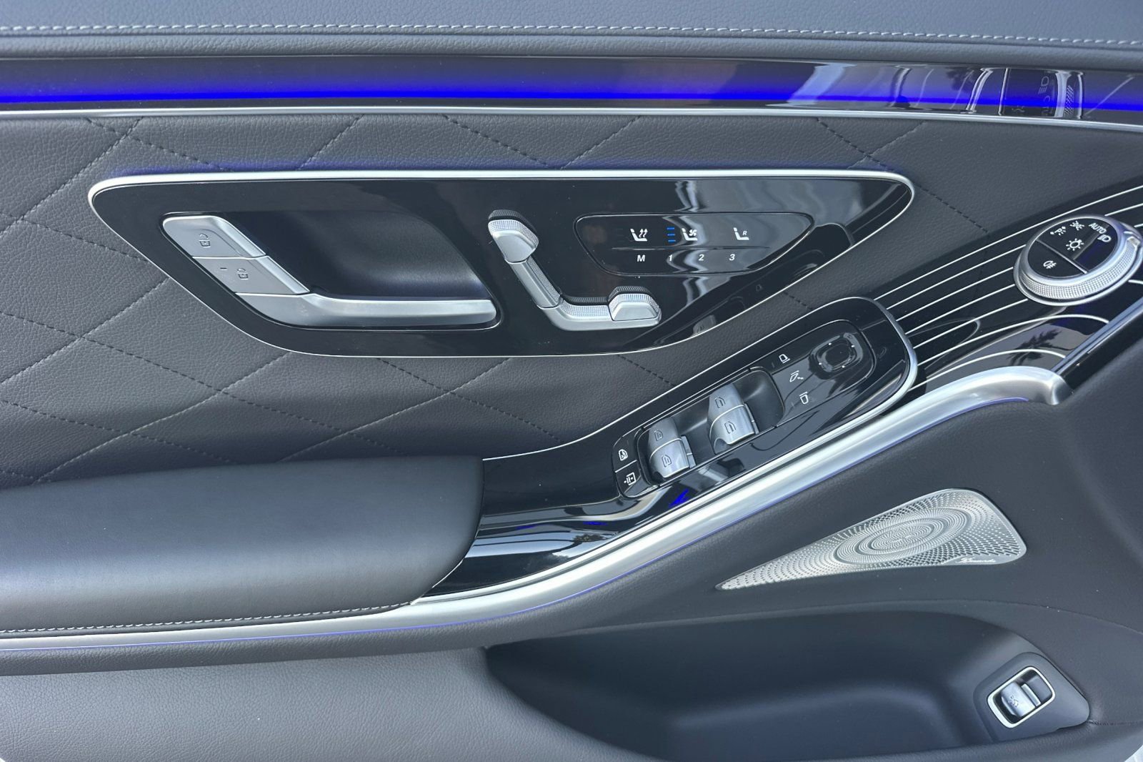 New 2026 Mercedes-Benz S 580 4MATIC Sedan image 24