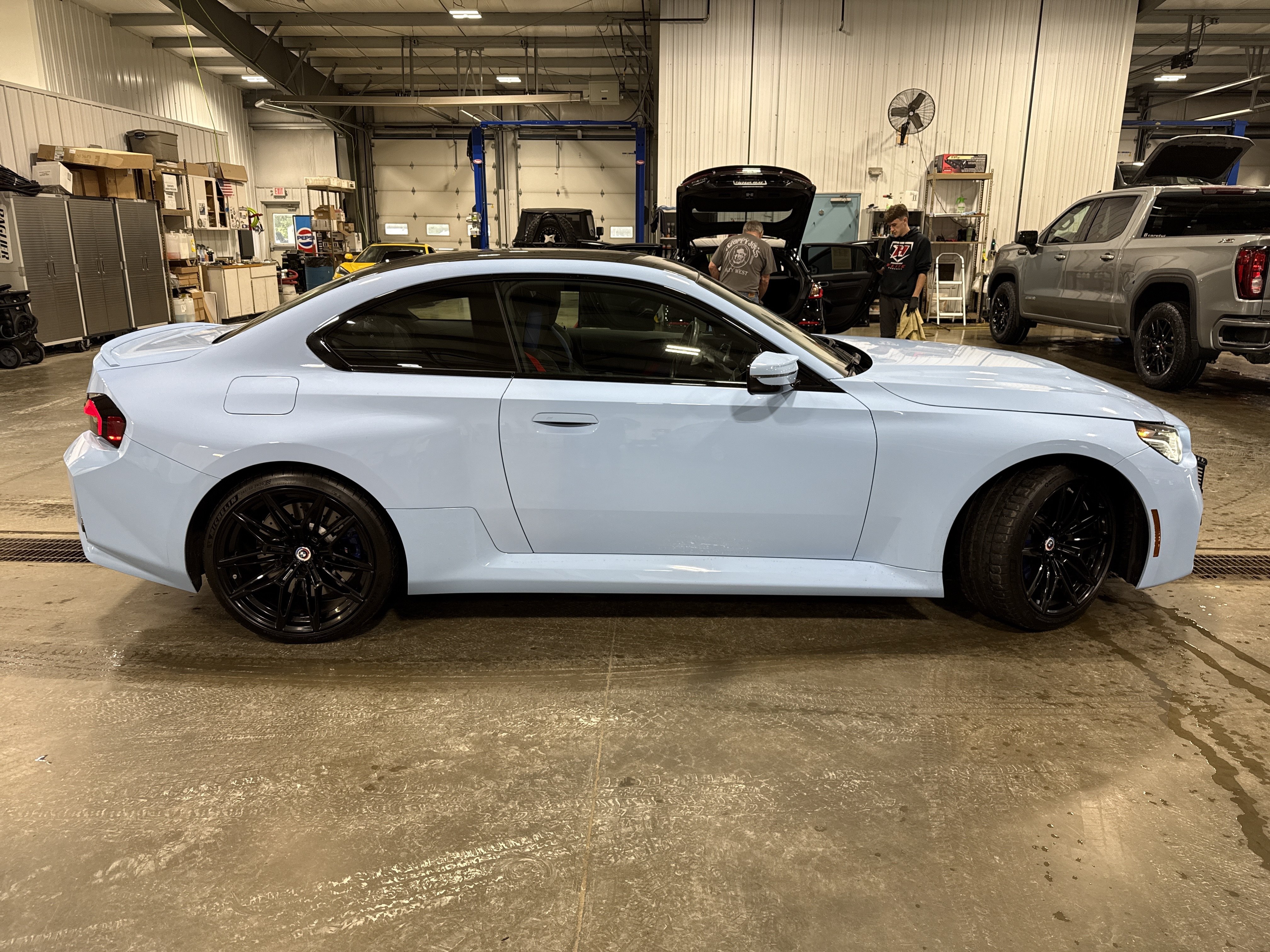 Used 2023 BMW M2 w/ Lighting Package RWD image 3