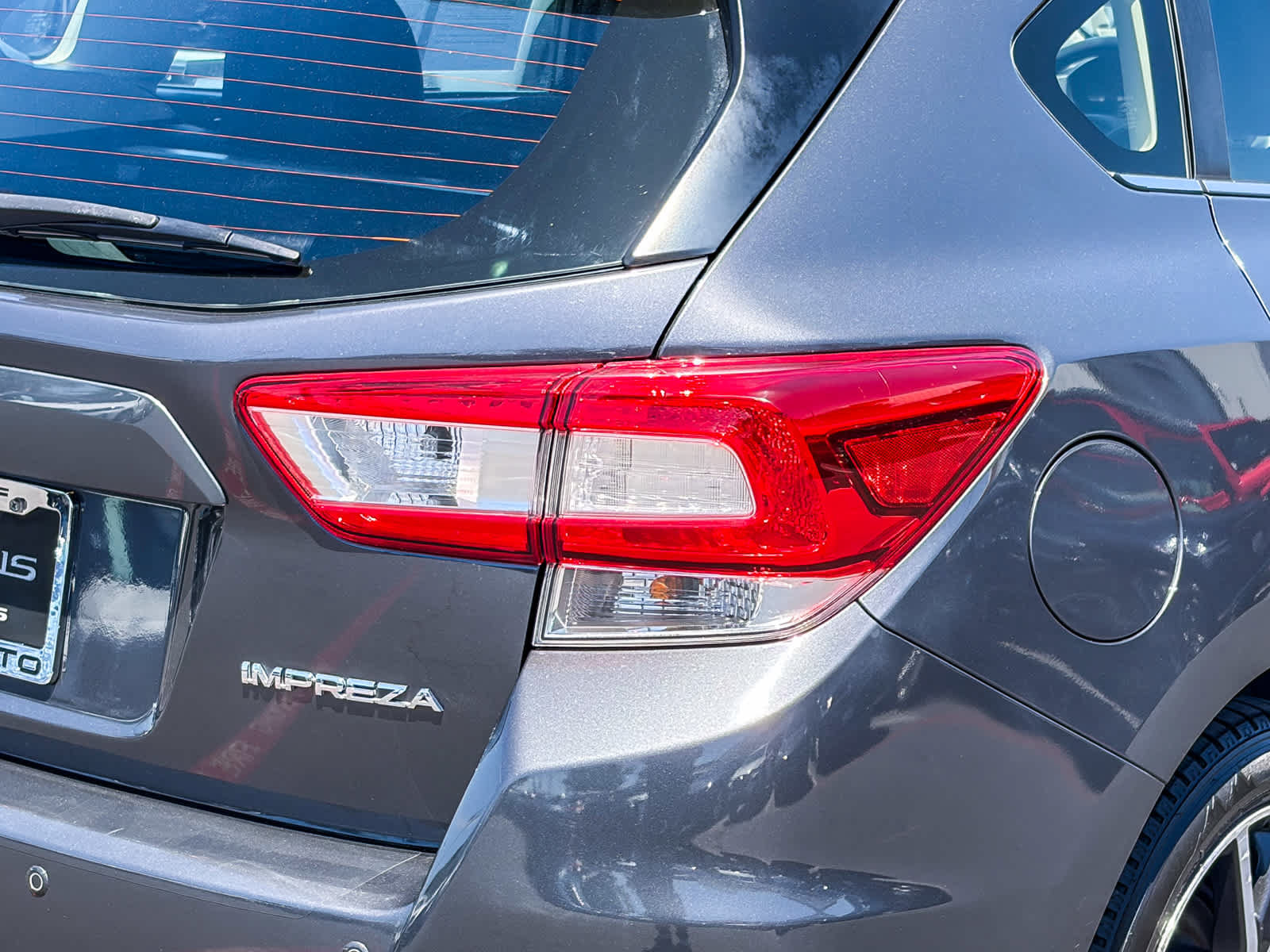 Used 2019 Subaru Impreza 2.0i Limited w/ Popular Package #2 AWD/4WD image 8