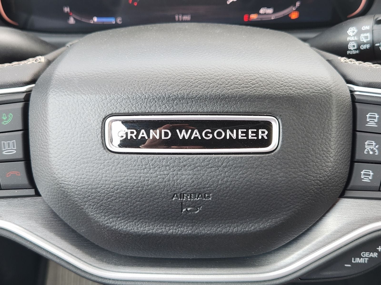 New 2026 Jeep Grand Wagoneer Limited AWD/4WD image 37