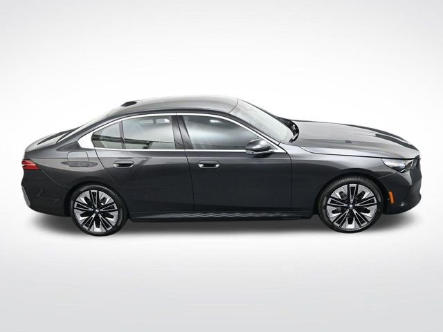 New 2026 BMW i5 eDrive40 AWD/4WD image 25