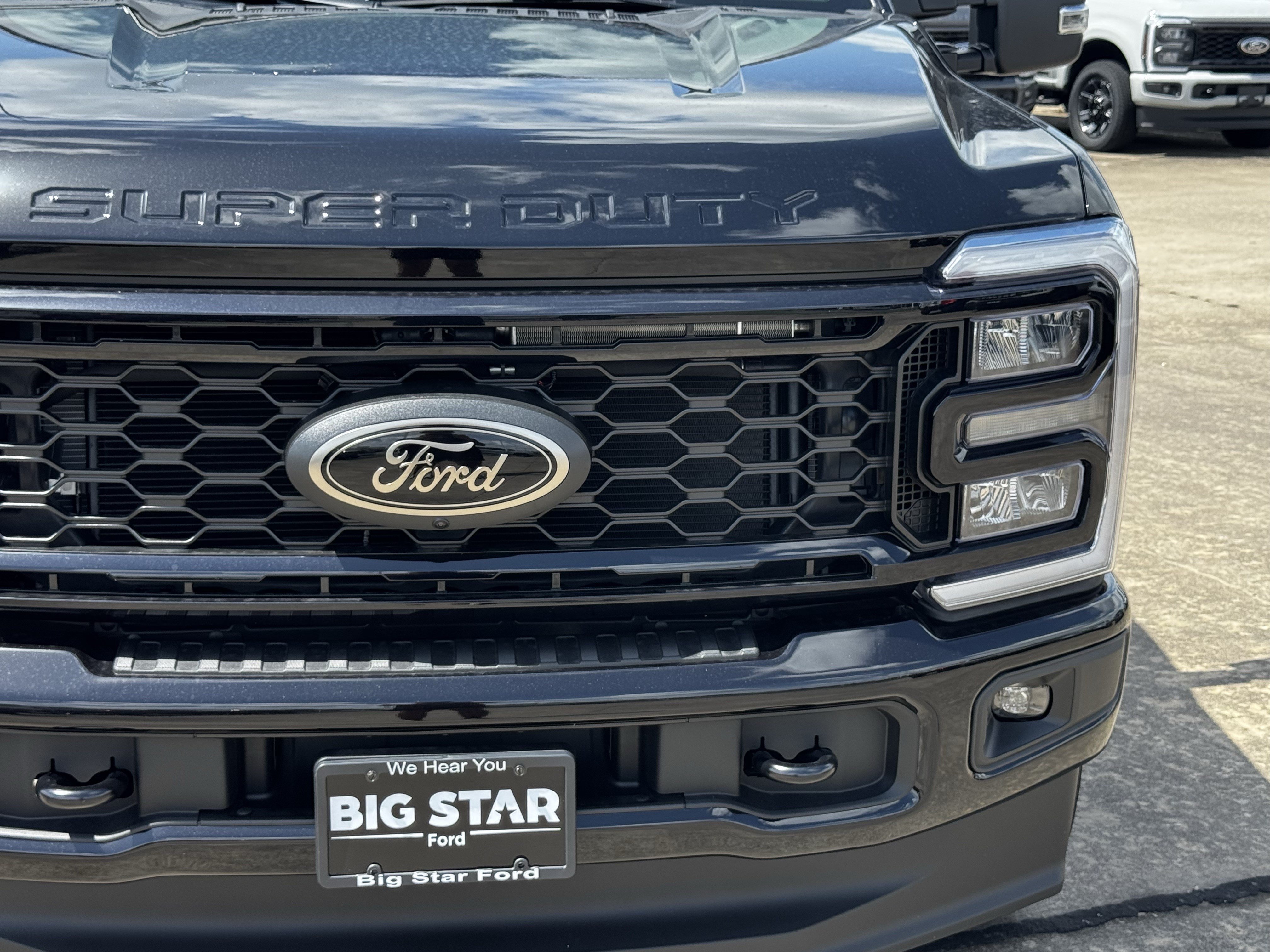 New 2026 Ford F250 Lariat w/ Black Appearance Package AWD/4WD image 5