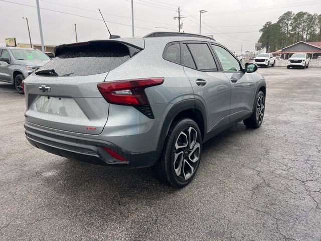 Used 2024 Chevrolet Trax RS w/ Driver Confidence Package image 5