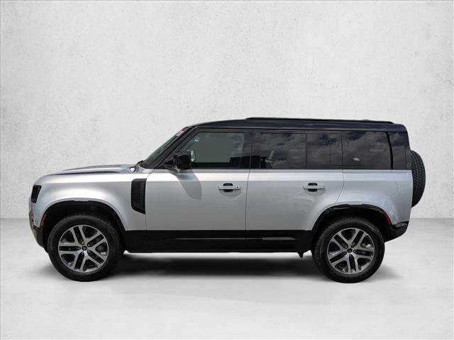Used 2023 Land Rover Defender 110 X-Dynamic SE AWD/4WD image 9