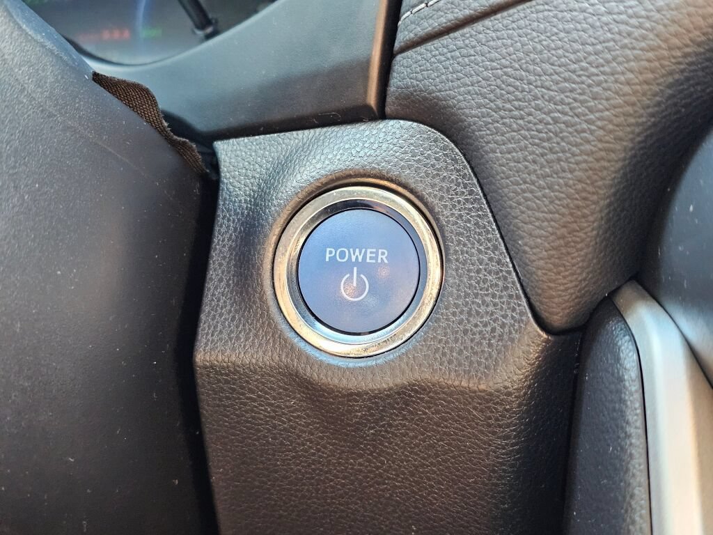 Used 2021 Toyota RAV4 Limited AWD/4WD image 18