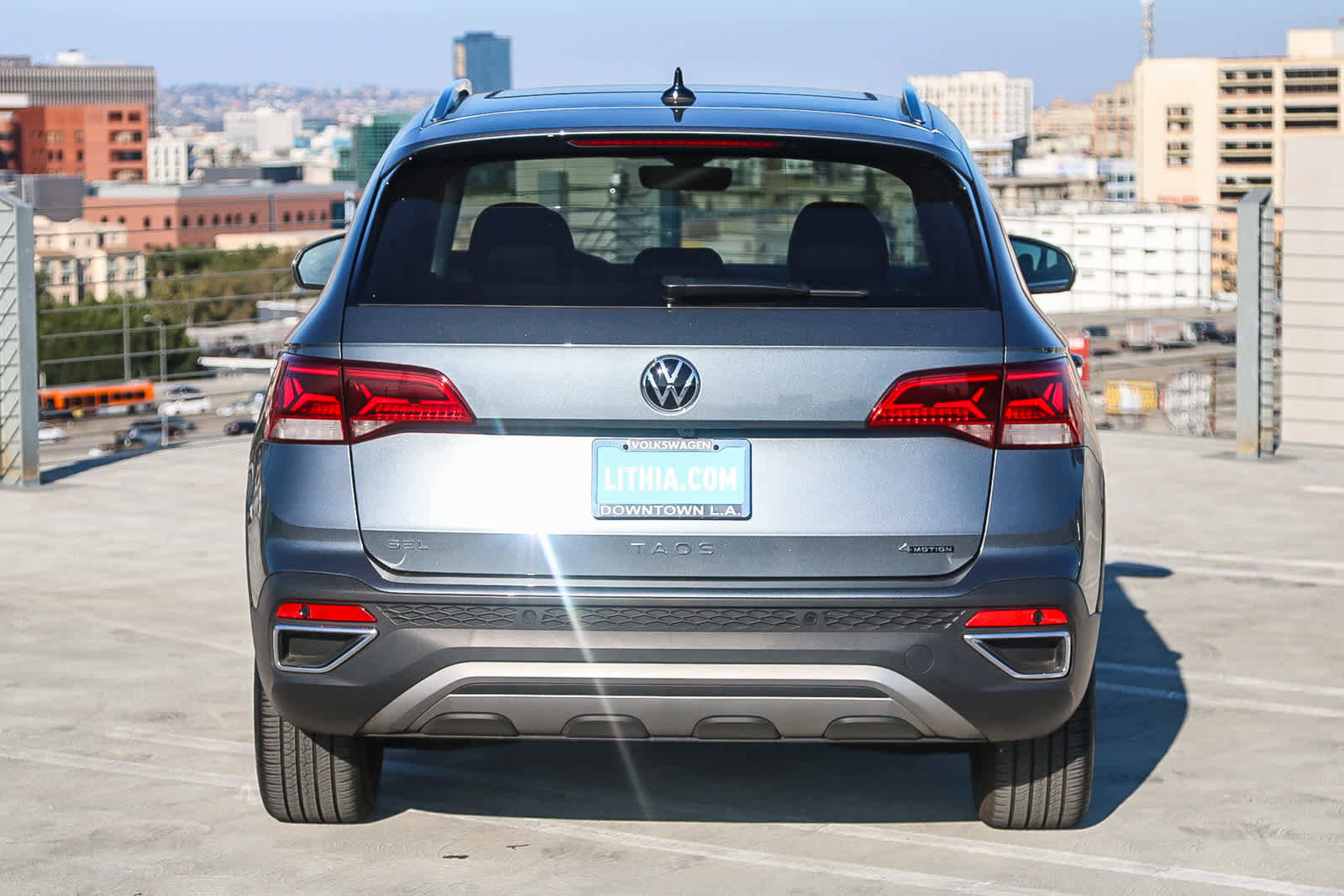 Used 2022 Volkswagen Taos SEL image 7