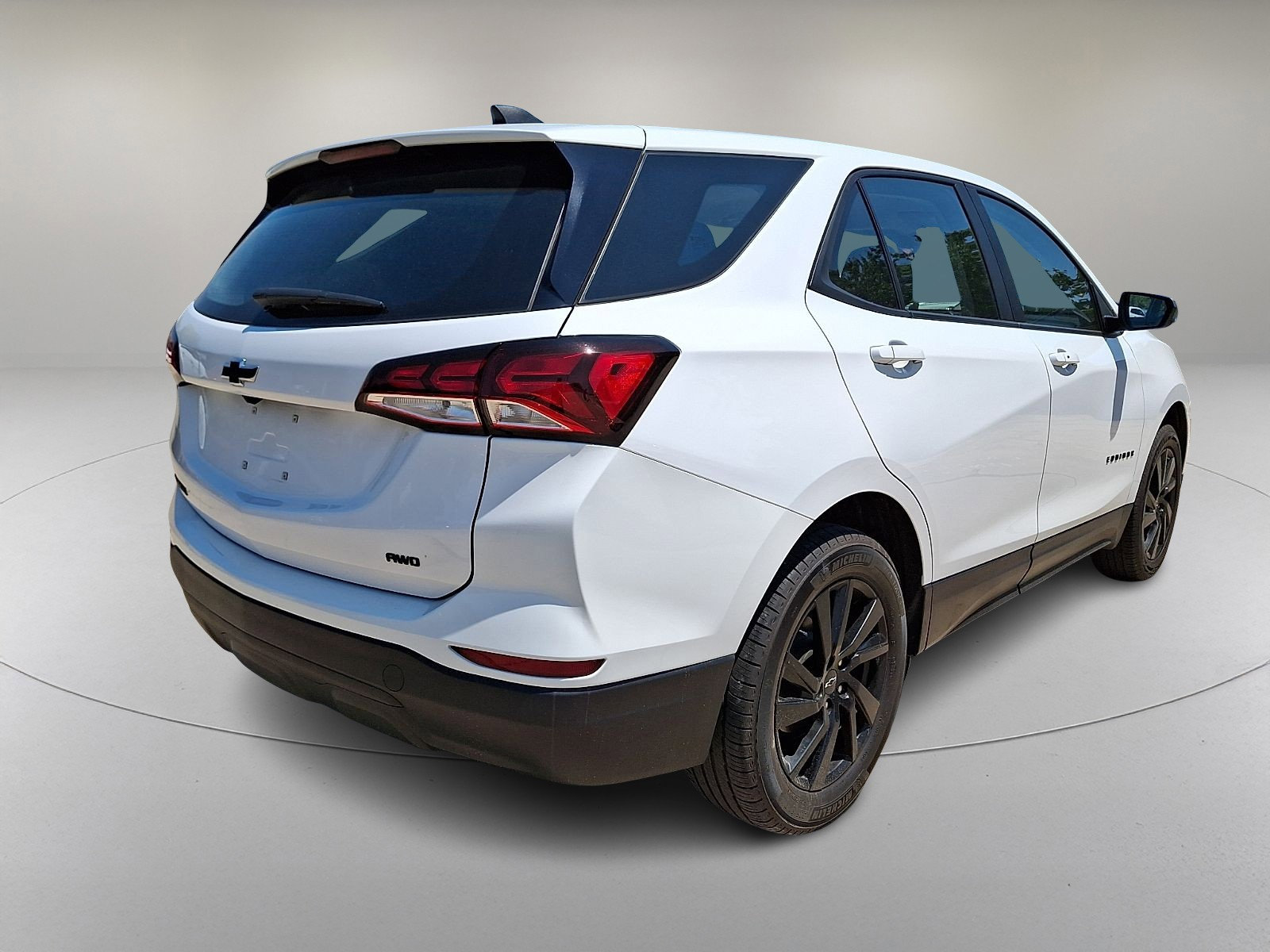 Used 2024 Chevrolet Equinox LS w/ Sport Edition AWD/4WD image 10