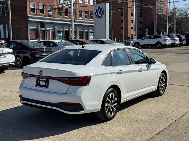 Certified 2025 Volkswagen Jetta S image 5