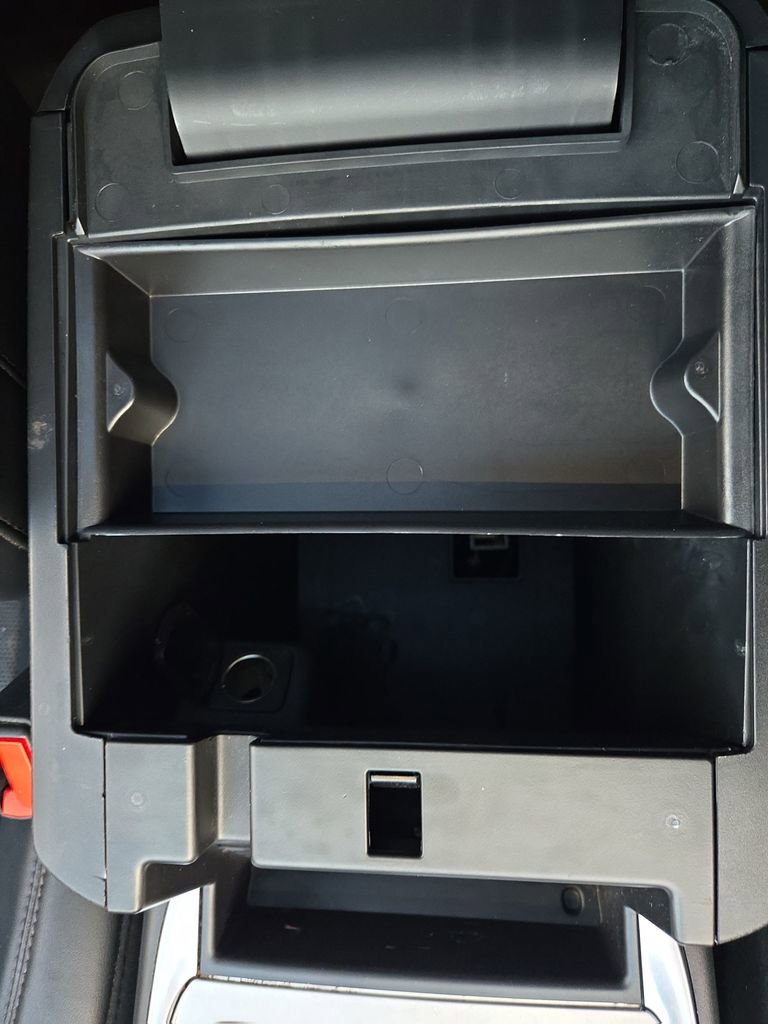 Used 2022 Ford Explorer Platinum w/ Equipment Group 601A image 28