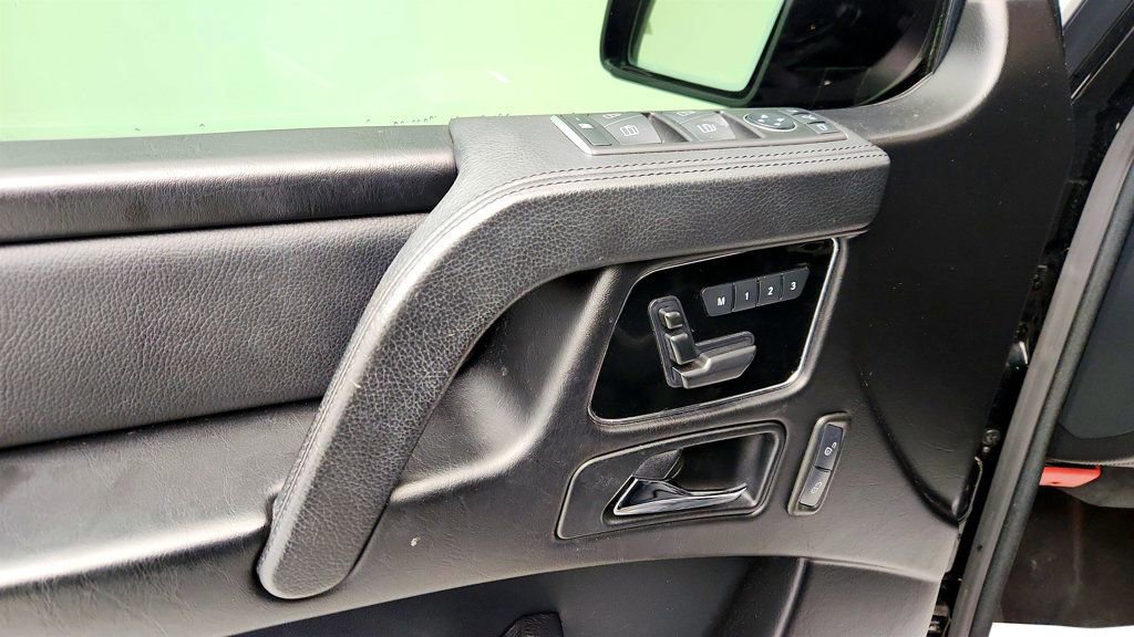 Used 2016 Mercedes-Benz G 550 image 12