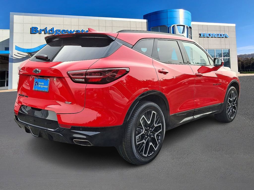 Used 2023 Chevrolet Blazer RS w/ Enhanced Convenience Package image 6