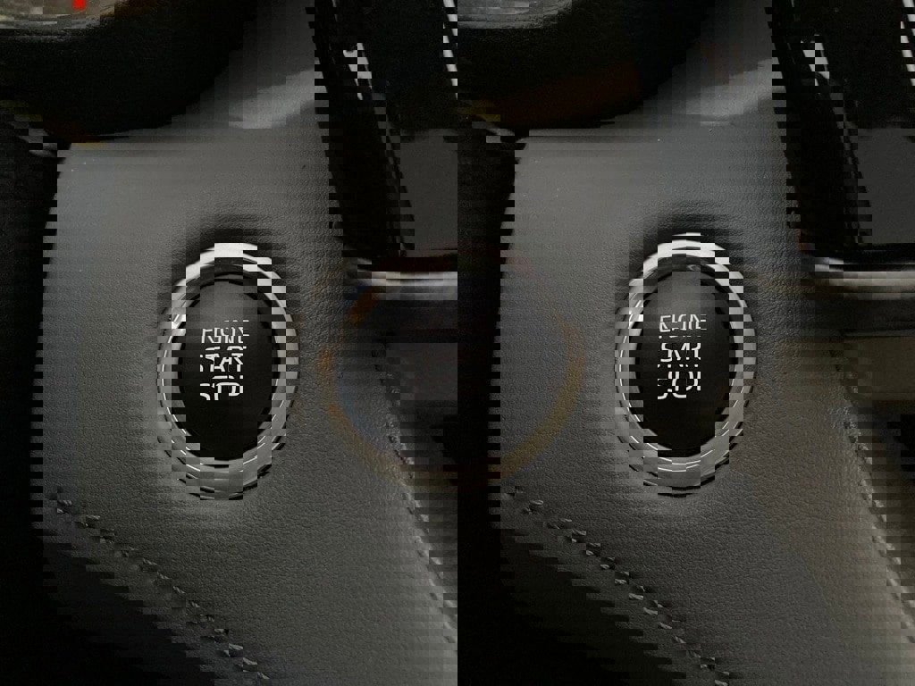 Used 2024 Toyota Highlander Platinum image 21