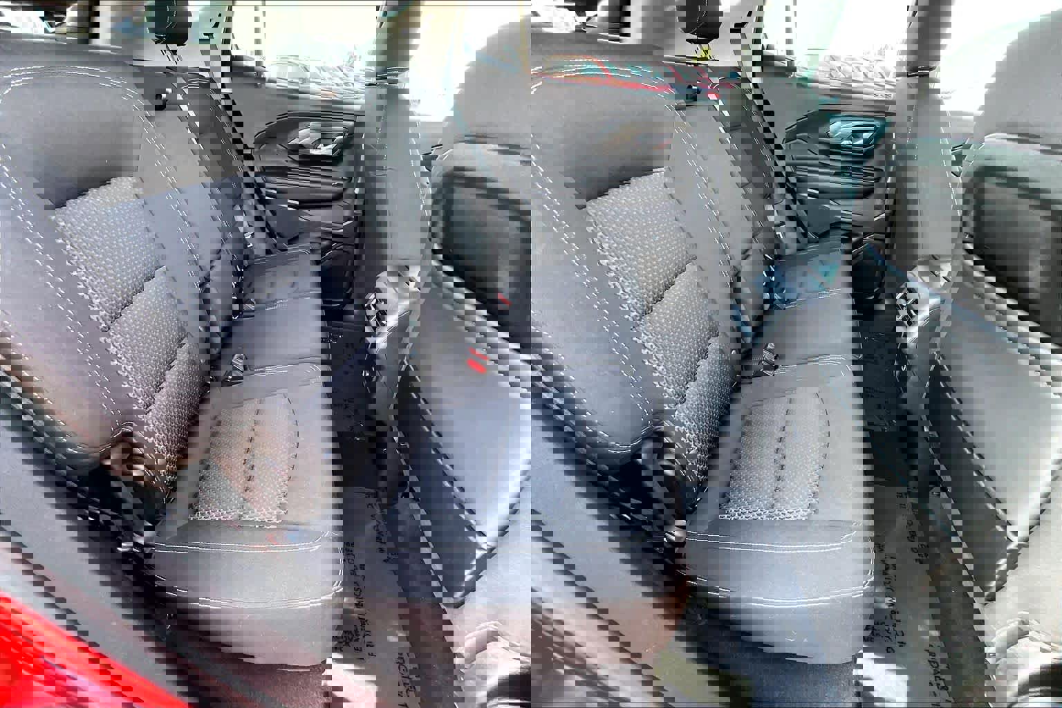 Used 2022 GMC Terrain SLE image 19