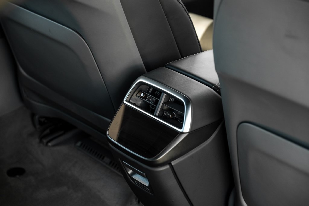 Used 2024 Lucid Air Touring AWD/4WD image 45