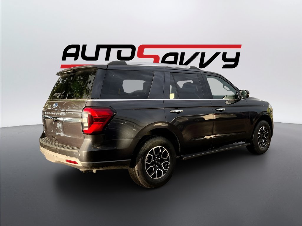 Used 2024 Ford Expedition Limited AWD/4WD image 7