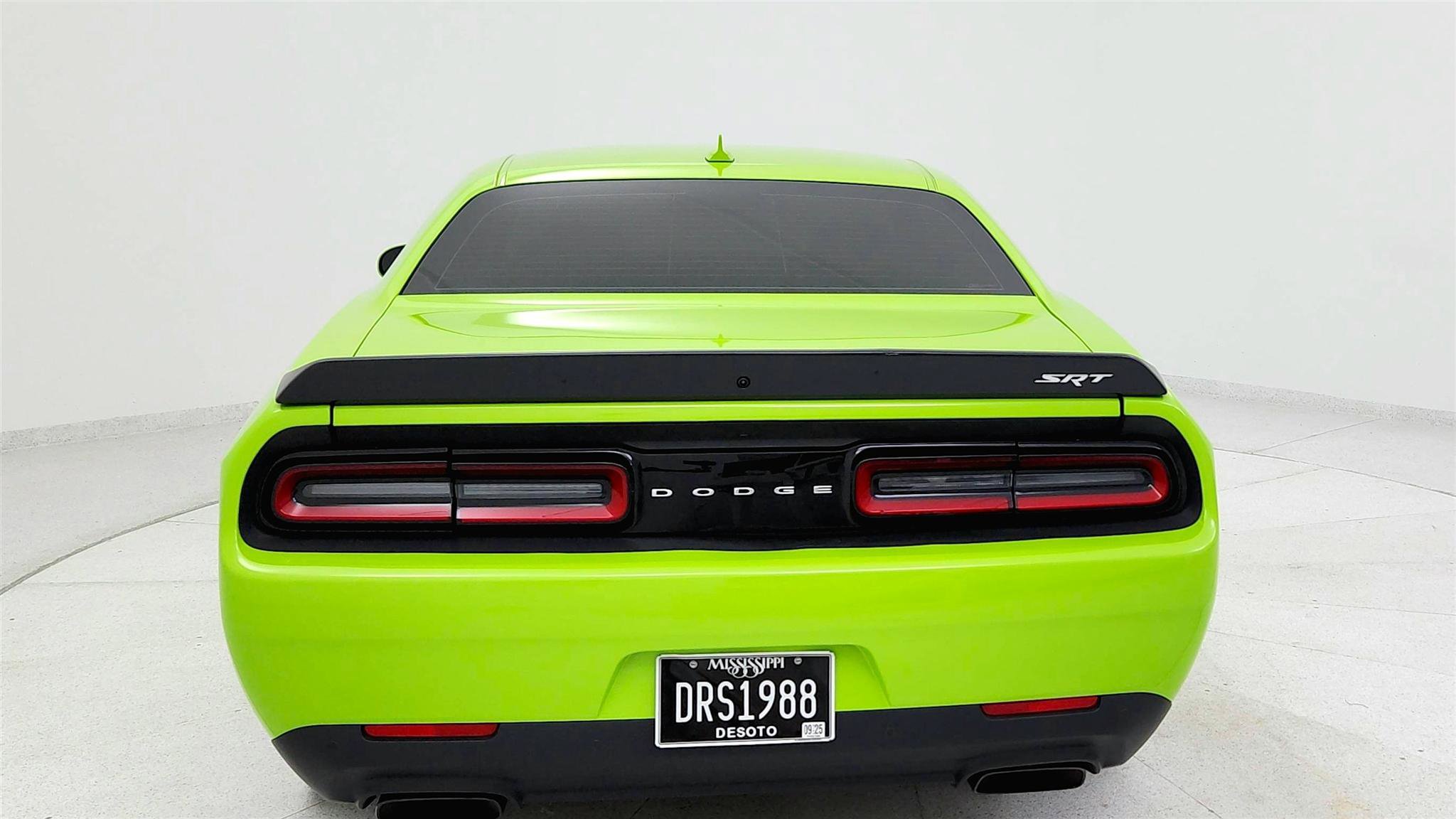 Used 2015 Dodge Challenger SRT Hellcat image 3