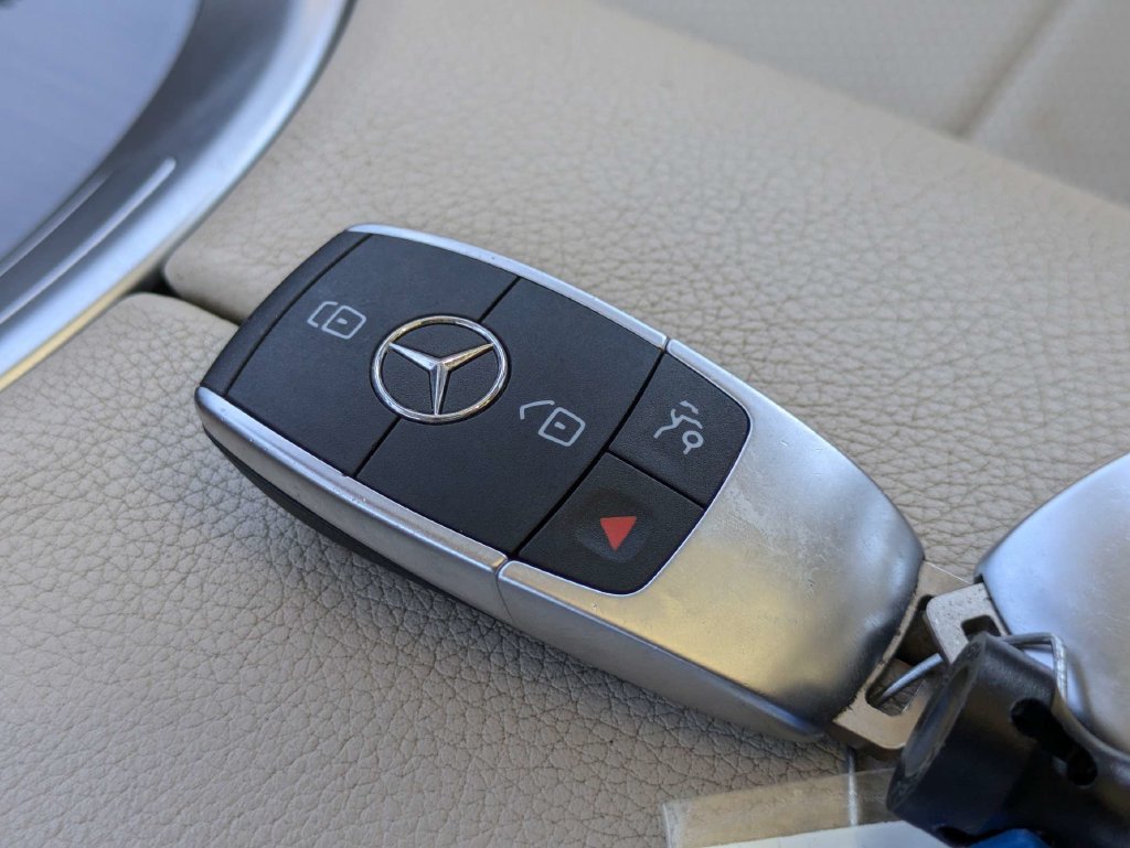 Used 2022 Mercedes-Benz GLC 300 image 29