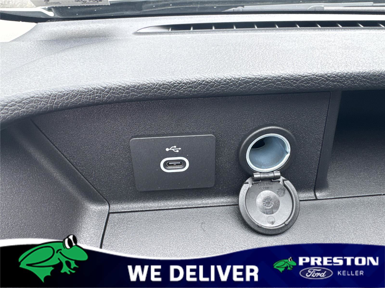 New 2025 Ford Transit 250 148 Medium Roof w/ Load Area Protection Package image 18