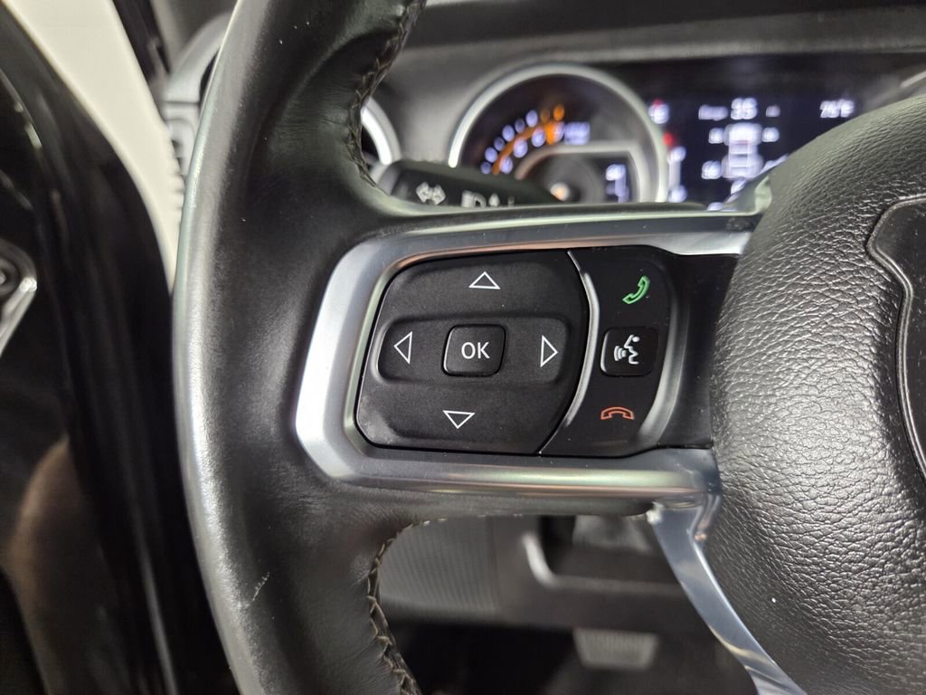 Used 2018 Jeep Wrangler Unlimited Sahara w/ Safety Group image 16