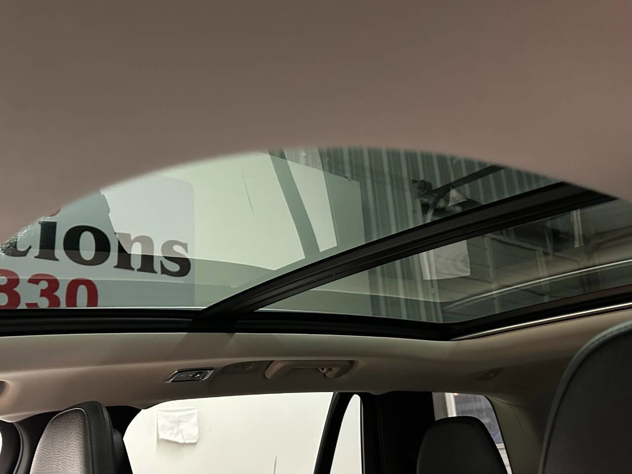 Used 2016 Volvo XC90 T5 Momentum image 23