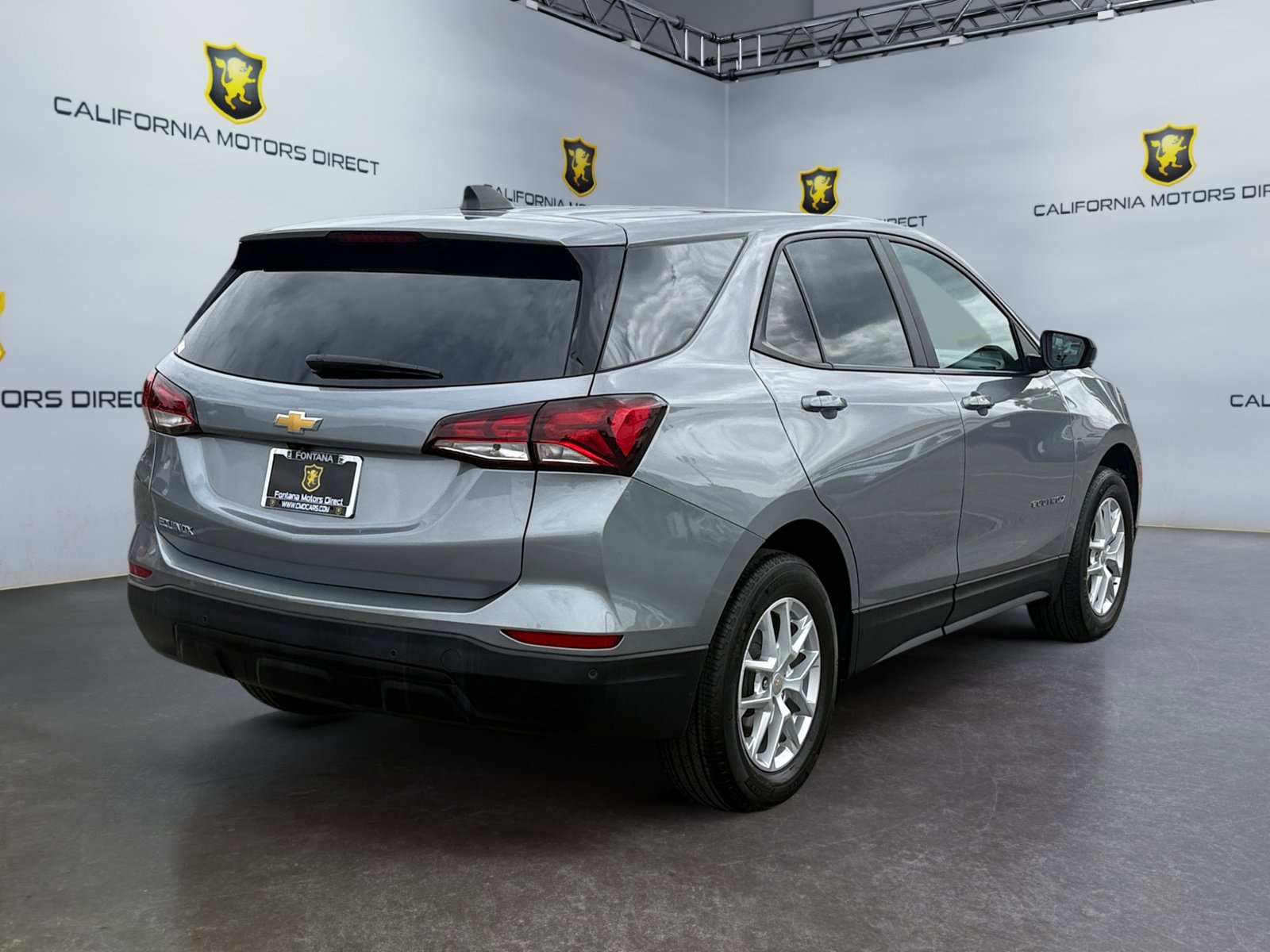 Used 2024 Chevrolet Equinox LS w/ LS Convenience Package FWD image 5
