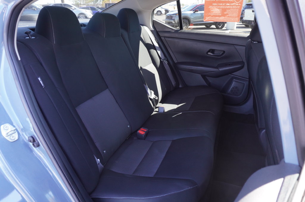 Certified 2025 Nissan Sentra SV FWD image 9