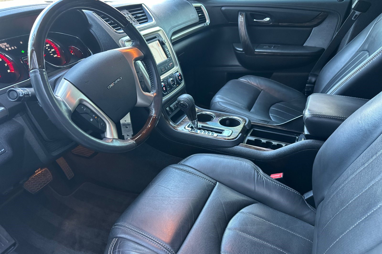 Used 2014 GMC Acadia Denali image 11