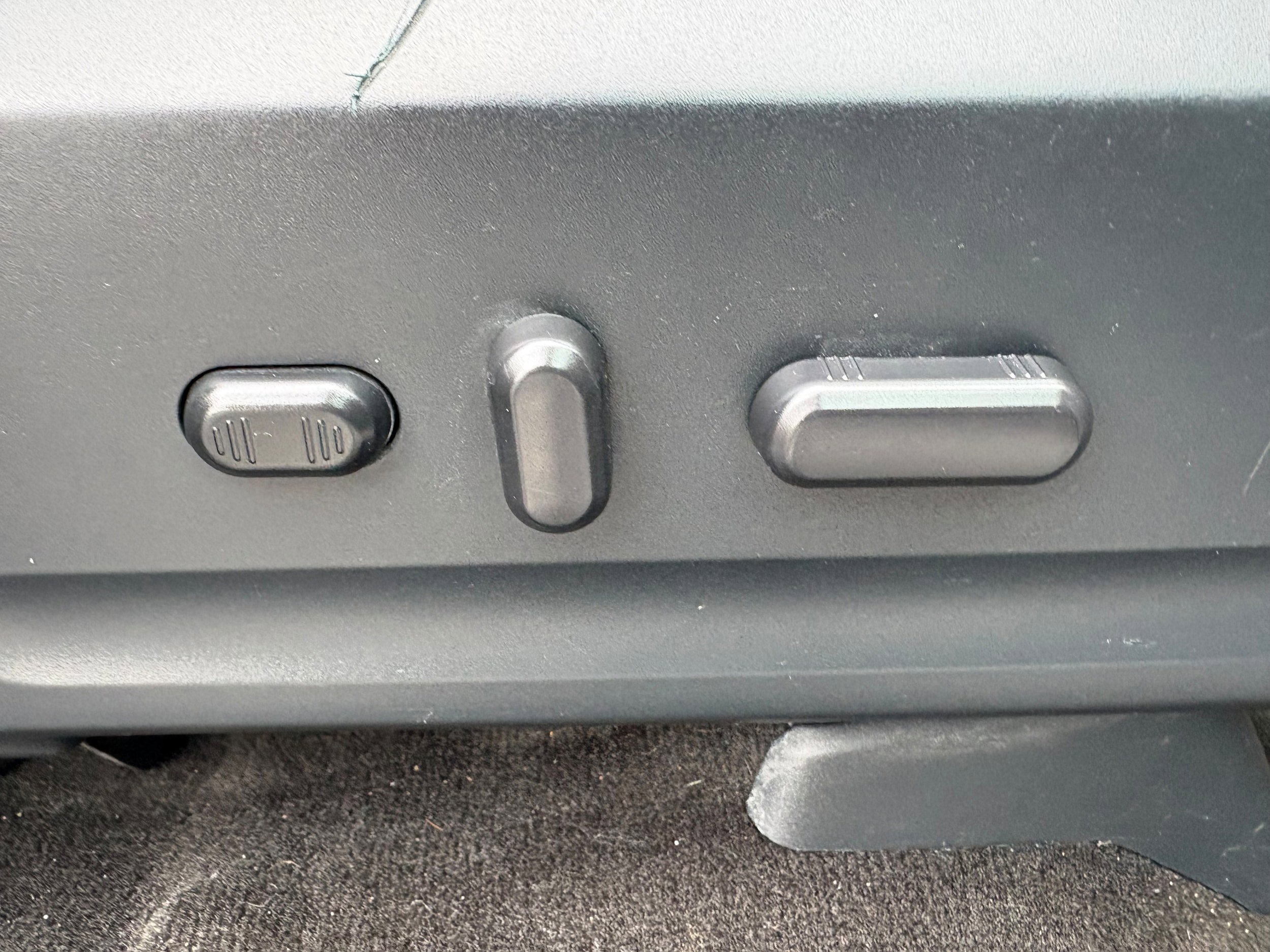 Used 2016 Ford Expedition Limited image 30