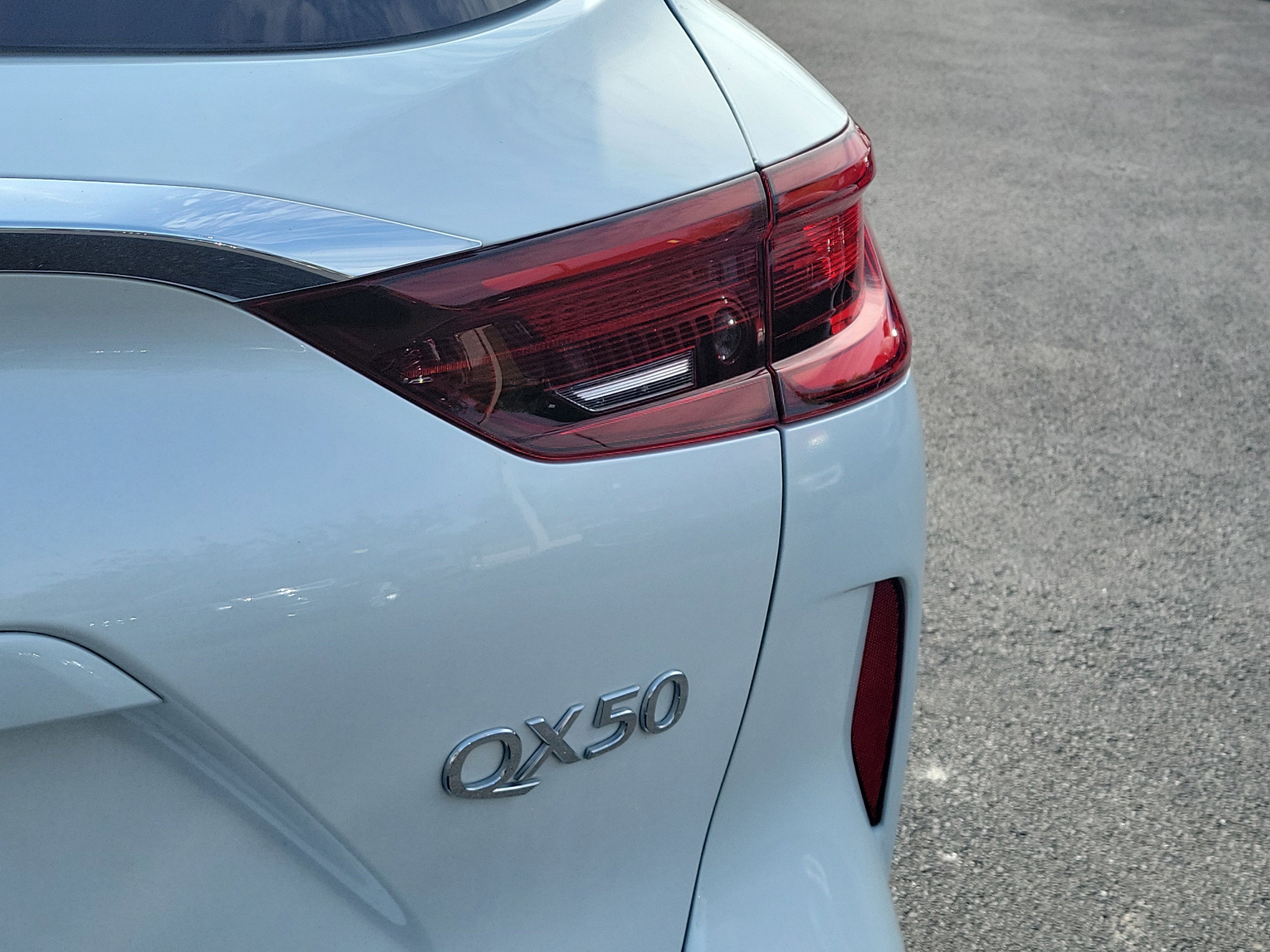 Used 2023 INFINITI QX50 Luxe image 11