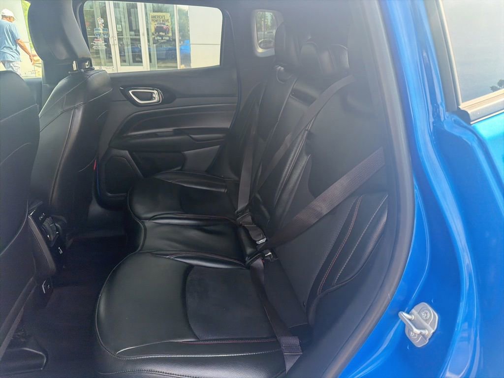 Used 2023 Jeep Compass Trailhawk w/ Trailhawk Convenience Group AWD/4WD image 8
