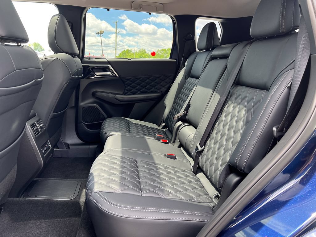 New 2025 Mitsubishi Outlander SEL AWD/4WD image 35