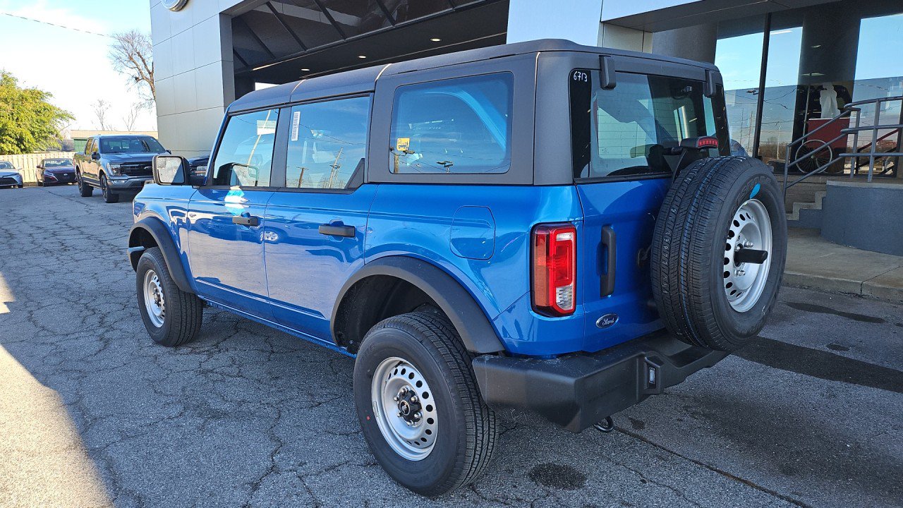 New 2025 Ford Bronco 4-Door AWD/4WD image 4