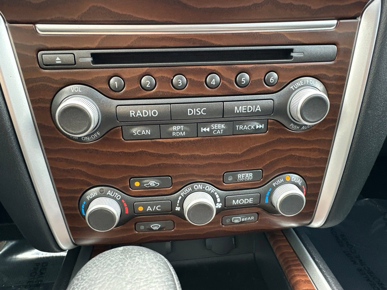 Used 2017 Nissan Pathfinder Platinum AWD/4WD image 70