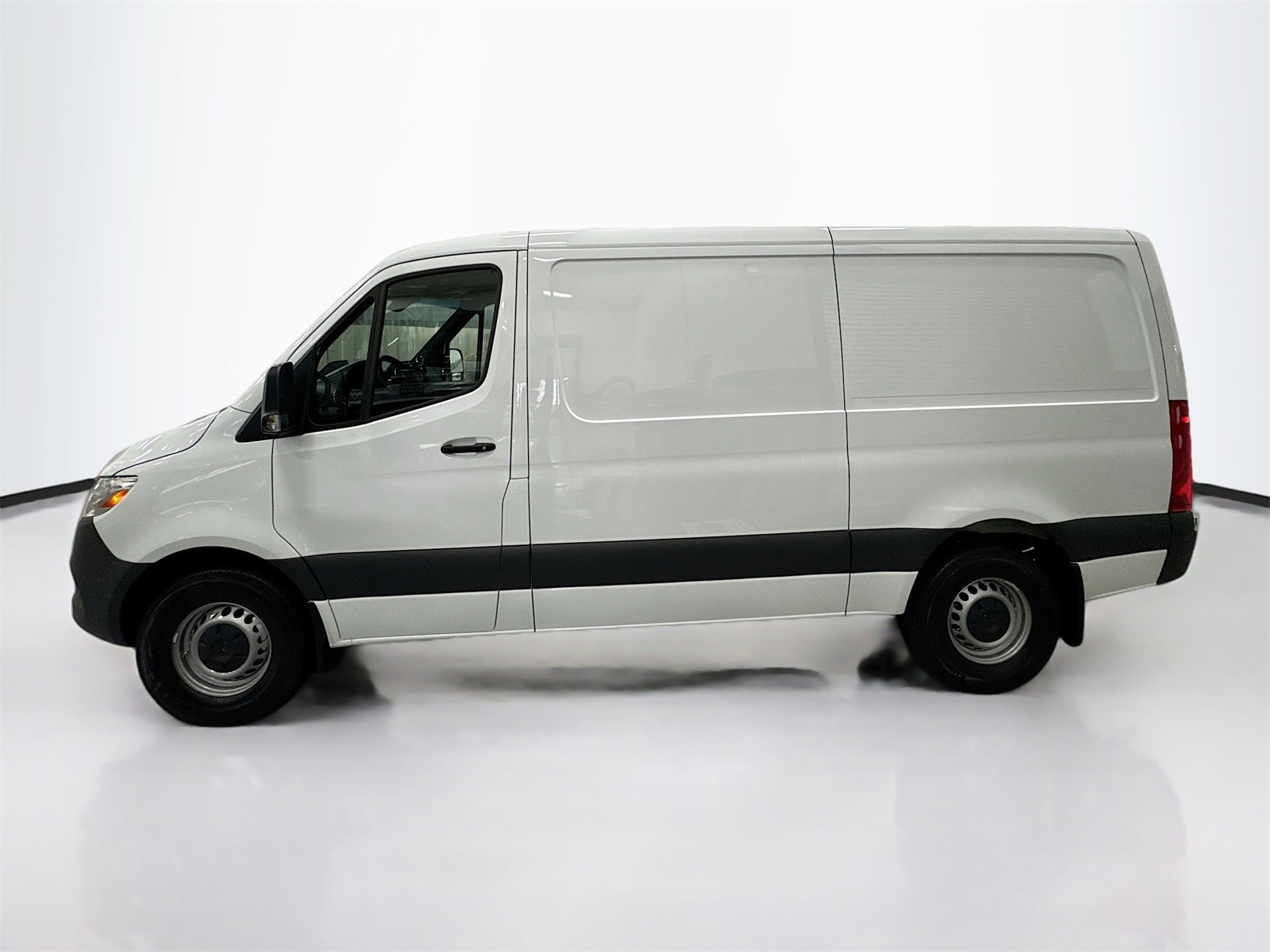 Certified 2025 Mercedes-Benz Sprinter 2500 image 5