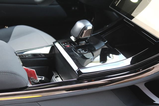 New 2025 Land Rover Range Rover Sport SV Edition Two image 26