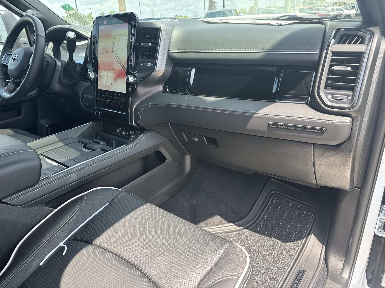 New 2026 RAM 2500 Limited AWD/4WD image 11