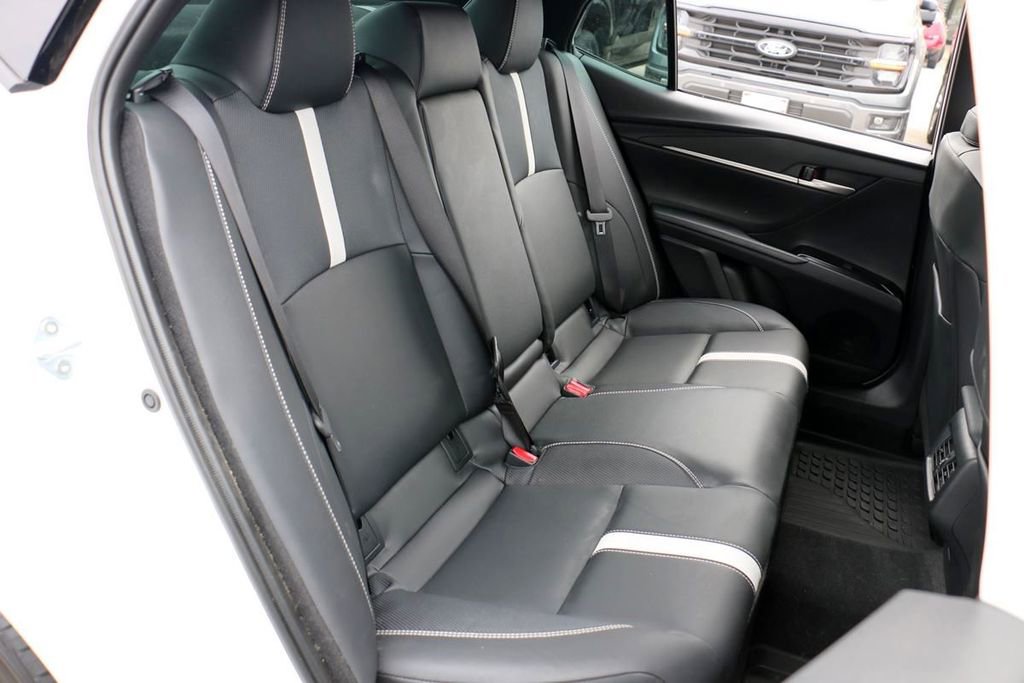 Used 2026 Toyota Camry Hybrid w/ Convenience Package FWD image 30