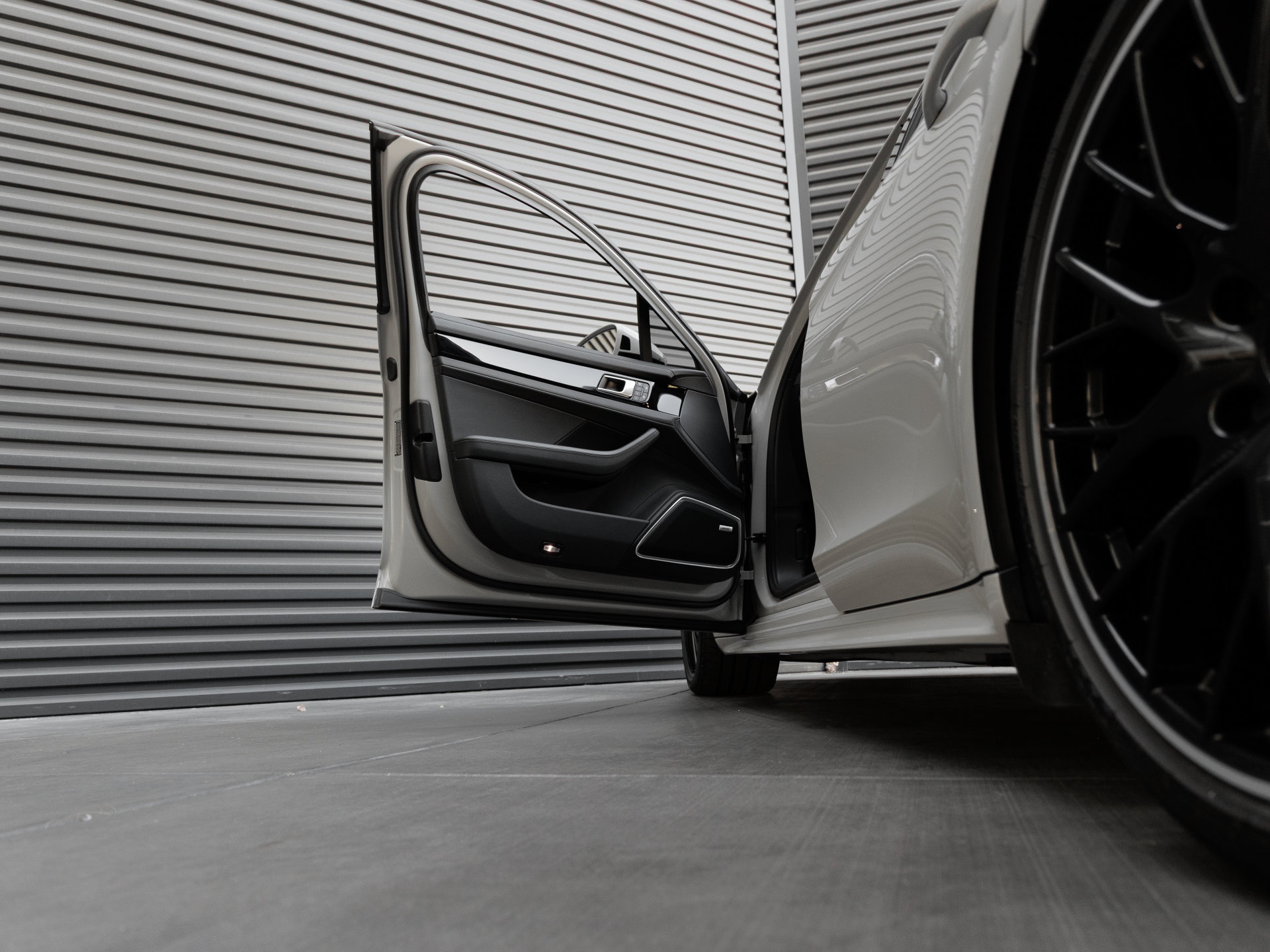 Certified 2023 Porsche Panamera Platinum Edition RWD image 13