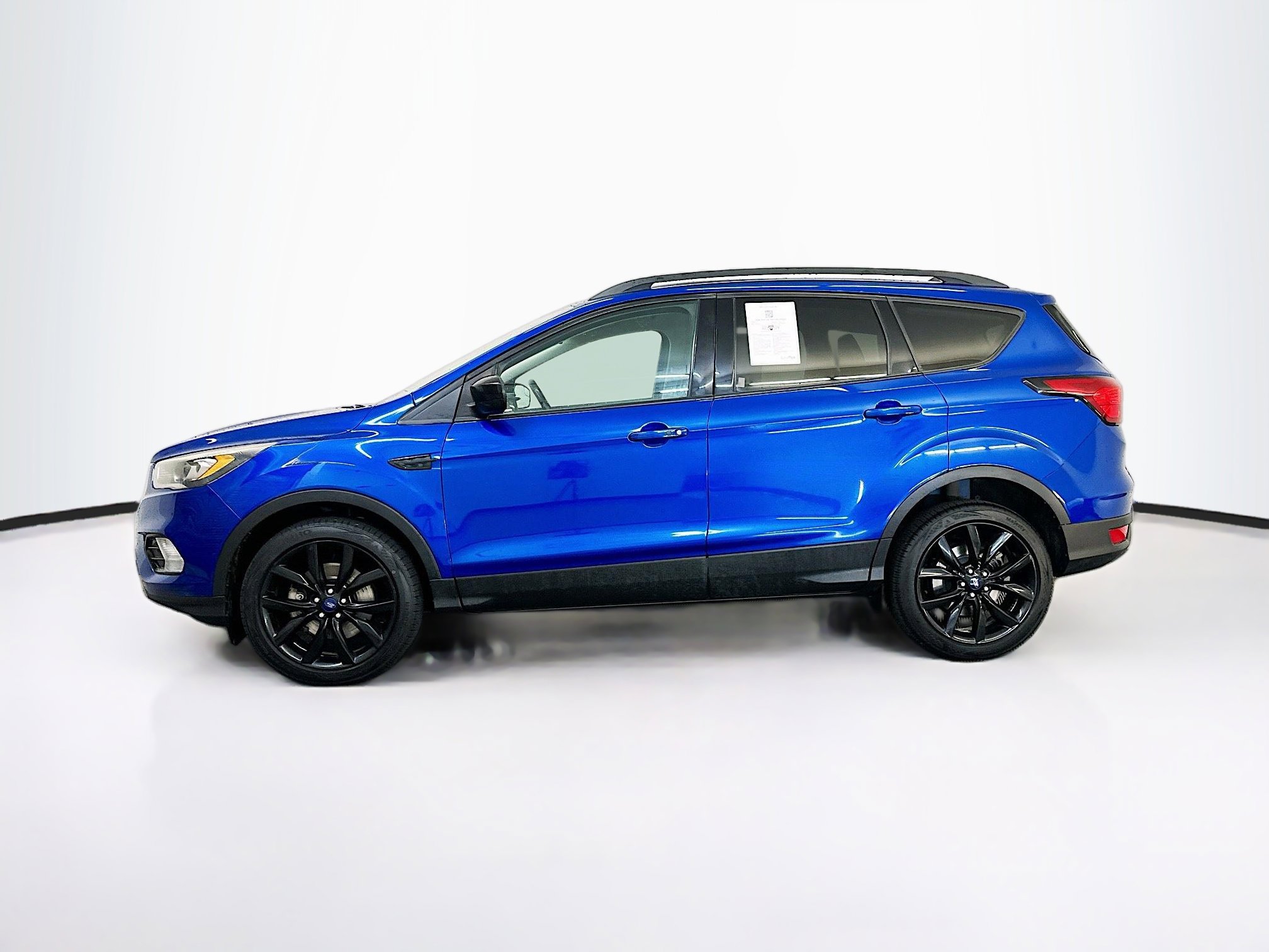 Used 2019 Ford Escape SE image 4