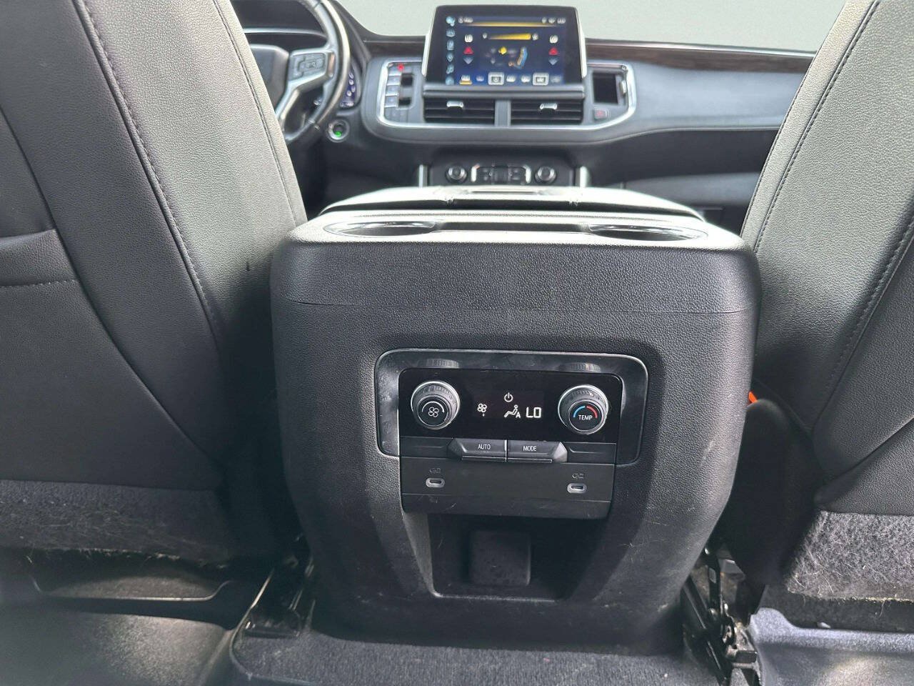 Used 2022 Chevrolet Suburban Z71 AWD/4WD image 25