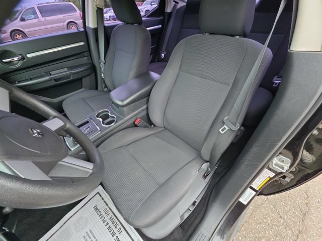 Used 2010 Dodge Charger SE RWD image 11
