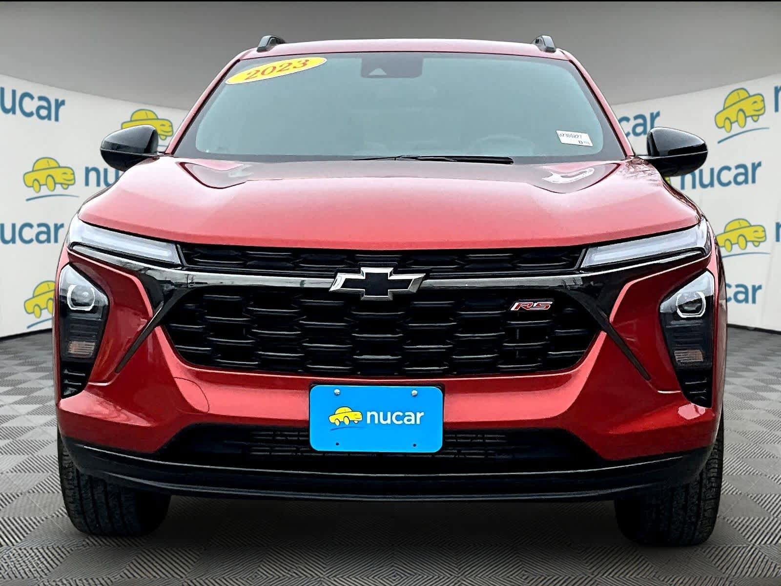 Used 2024 Chevrolet Trax RS w/ Driver Confidence Package FWD image 2