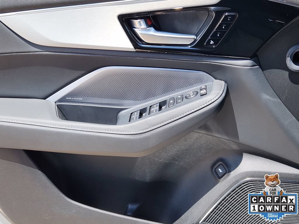 Certified 2026 Acura MDX SH-AWD w/ Technology Package image 24