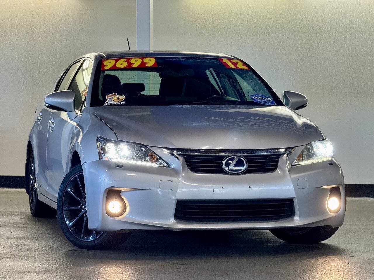 Used 2012 Lexus CT 200h Premium w/ Leather Pkg FWD image 1