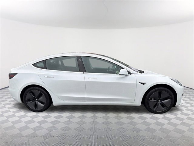 Used 2018 Tesla Model 3 Mid Range image 4