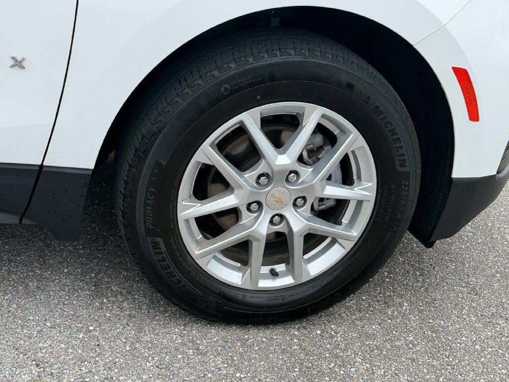 Certified 2024 Chevrolet Equinox LS w/ LPO, Cargo Package FWD image 9